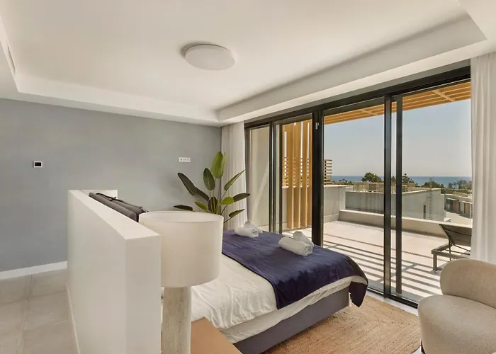Azure Oasis By Chaparral Màlaga